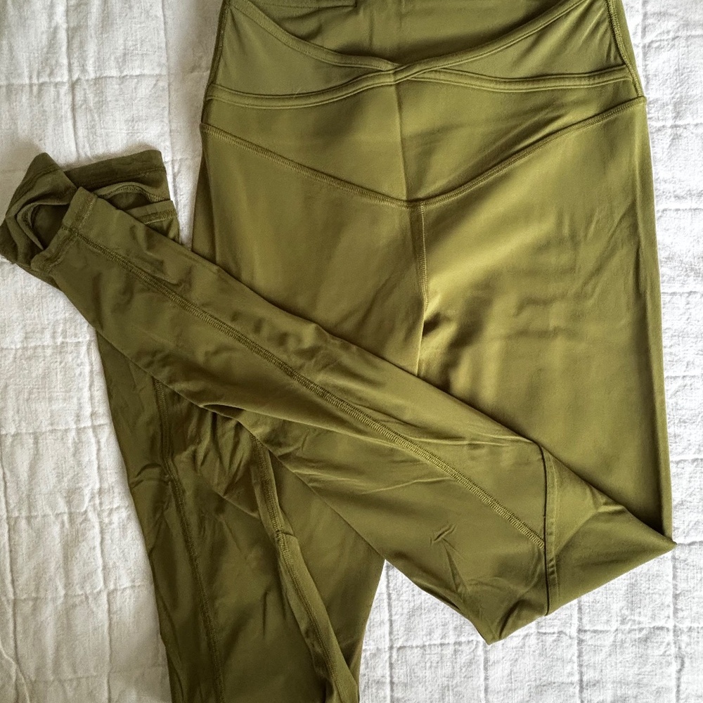 Lululemon Nulu and Crisscross Mesh Stirrup Tight - Size M